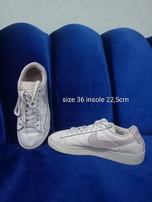 Sepatu Sneakers Wanita N1K3 BL4Z3R L0W