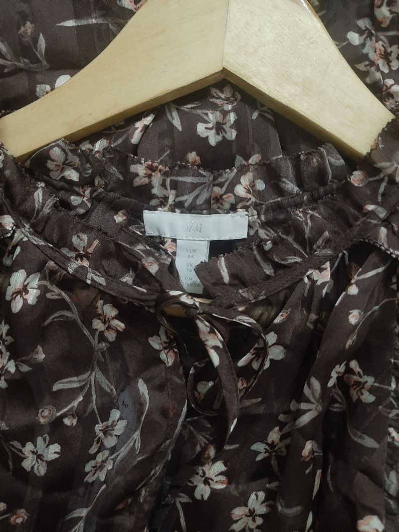 H&M BLOUSE BUNGA COKLAT CANTIK, foto 2