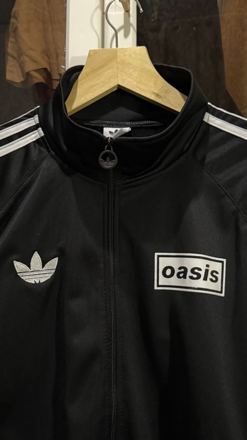 Tractop Adidas Oasis, foto 3