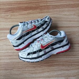 Nike Streetwear Sportswear Sneakers Pria silver white red