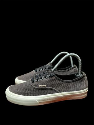 Vans authentic