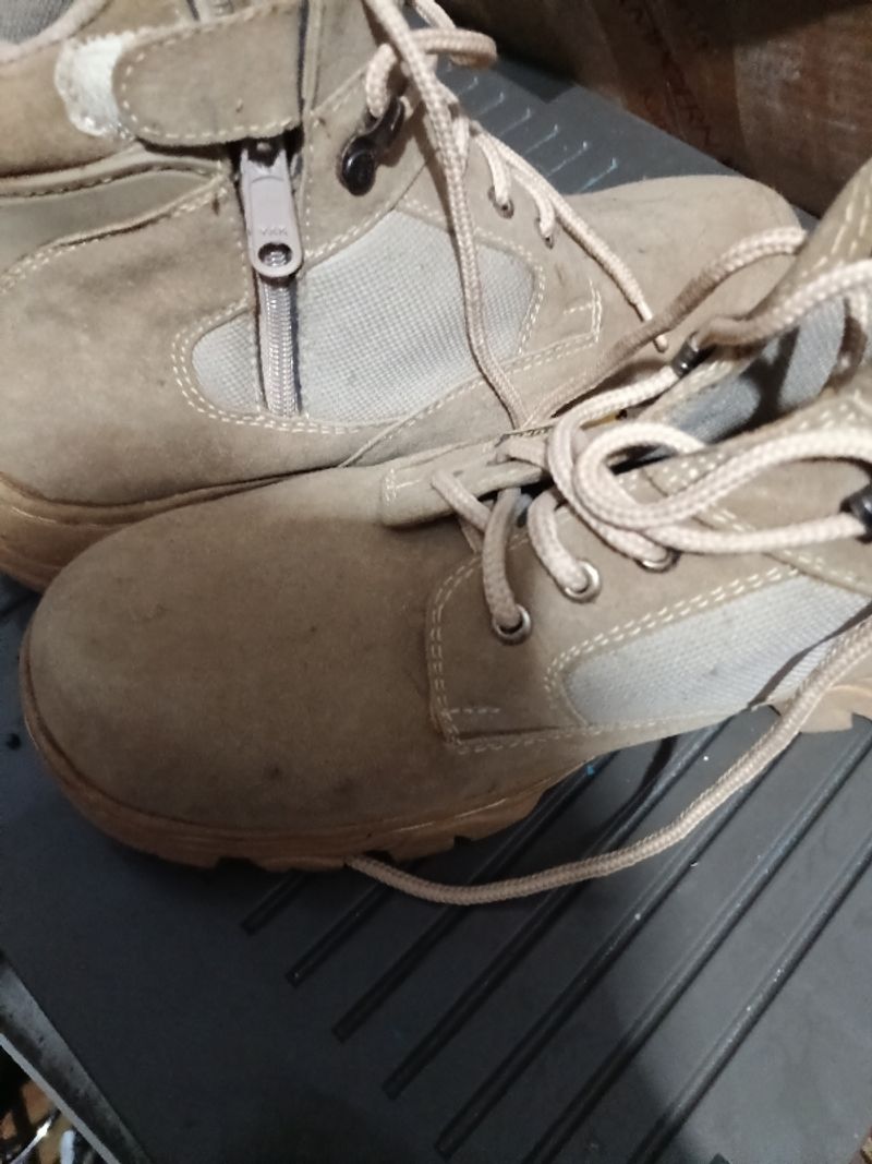 Sepatu safety shoes, foto 3