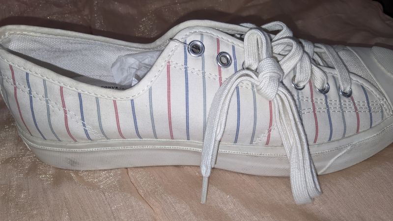 Sepatu Converse ( new ), foto 4