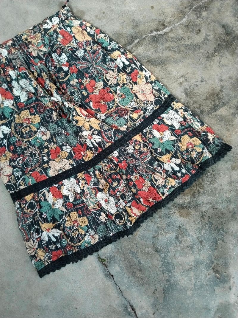 Heliopole flower pattern with detali skirt, foto 3