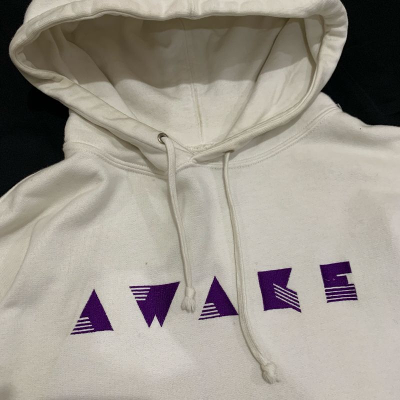 AWAKE, foto 2