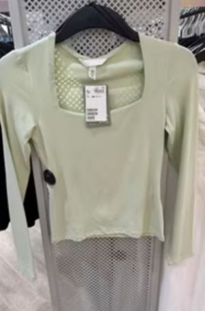HnM stretch top