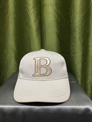 TOPI BURBERRY TB