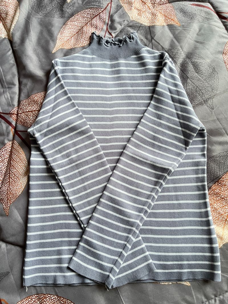 Turtle neck press body wanita, foto 3