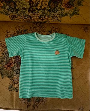 FOR SALE MOTHERCARE T-SHIRTS