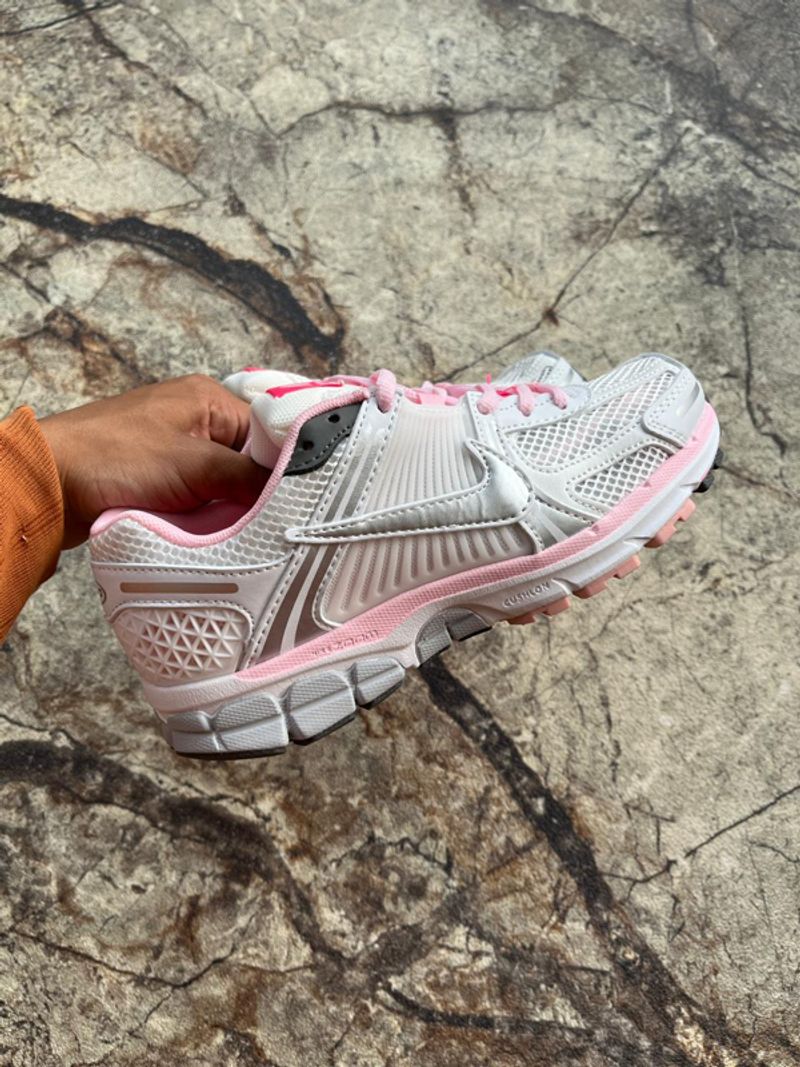 NIKE VOMERO 5, foto 4