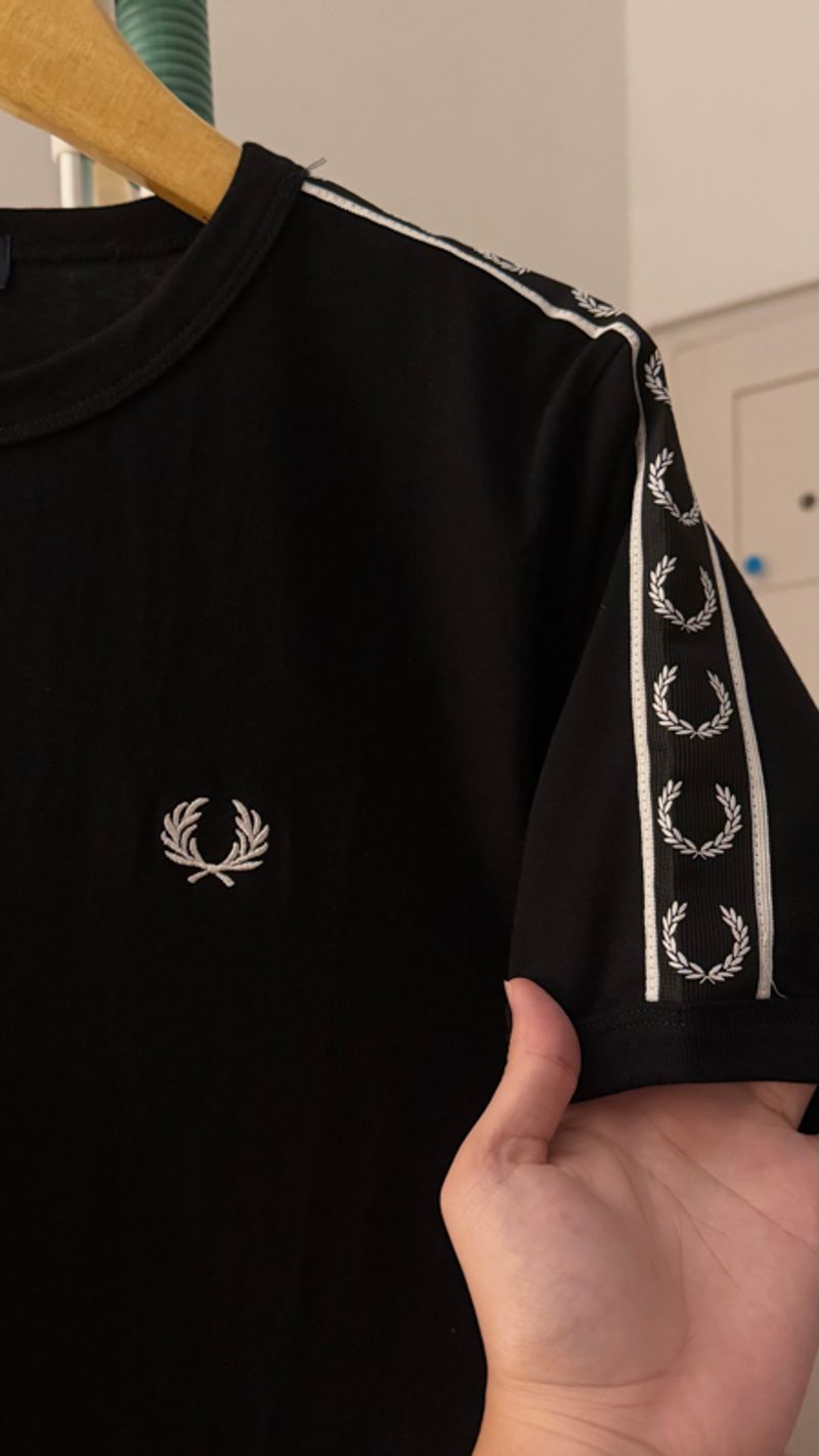 T shirt fred perry tapped black, foto 2
