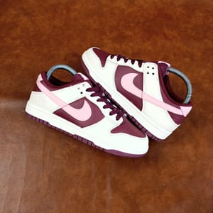 Nike Casual Sneakers Wanita white pink