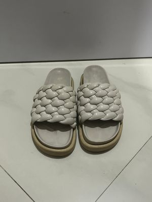 H&M women’s slide sandals