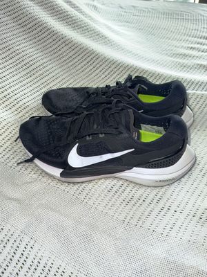 Nike Air Zoom Vomero 15 Running Shoes