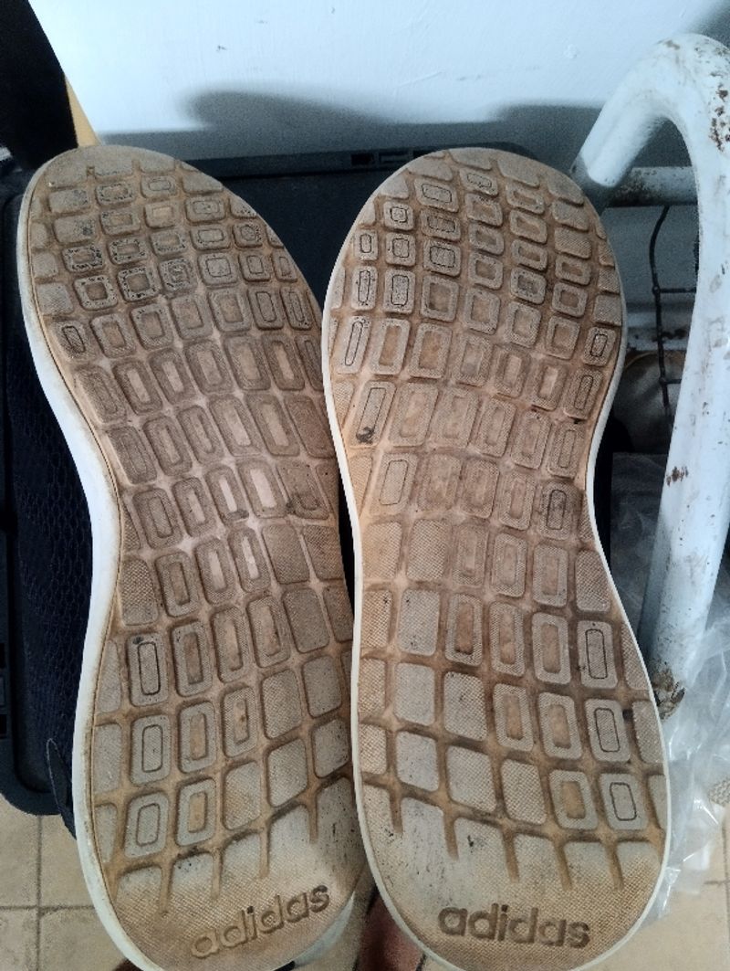 adidas cloudfoam, nyaman buat jalan dan lari, foto 6