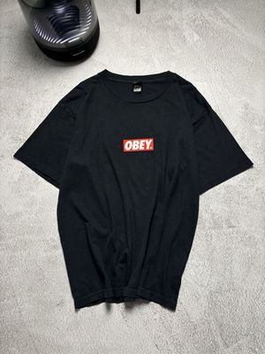 Obey Bar Logo Tees size L fit XL