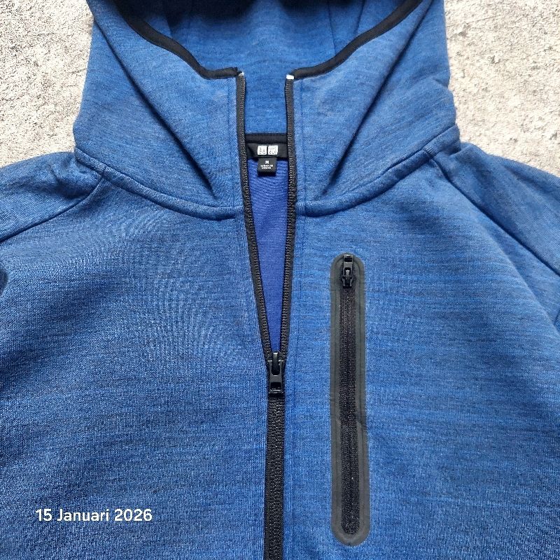 UNIQLO ZIPPER HODDIE, foto 2