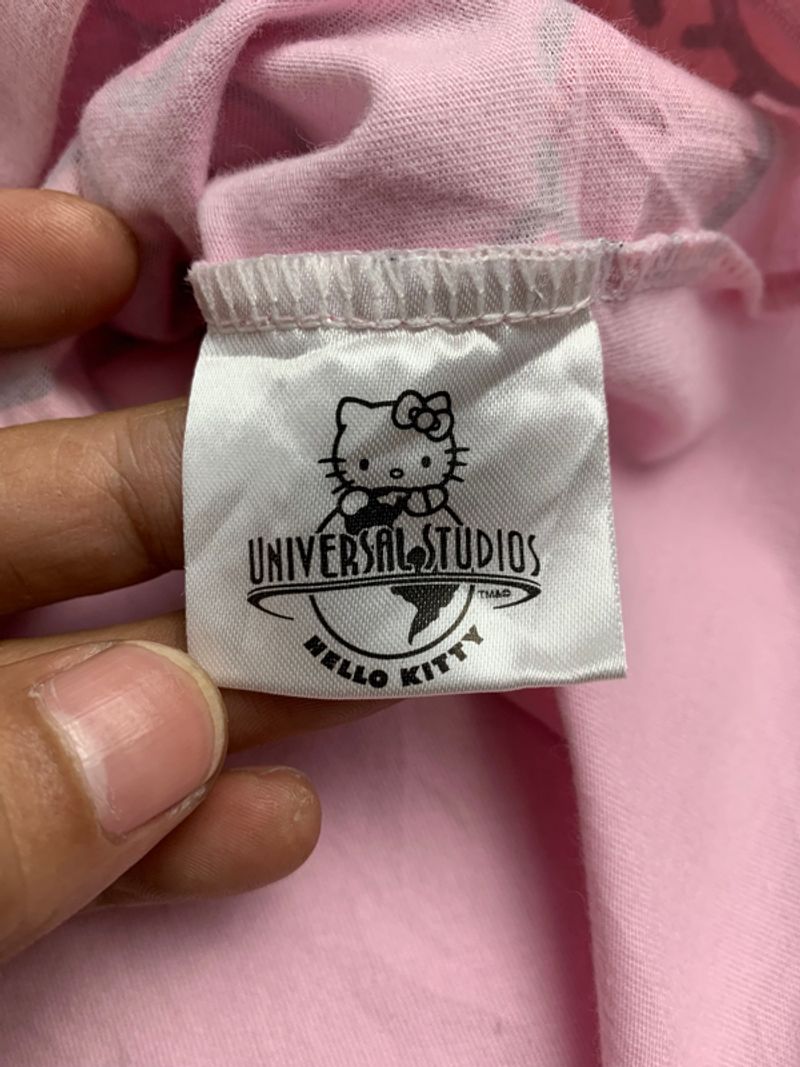 Y2k Universal Studios Hello Kitty Tee Soft Pink, foto 6