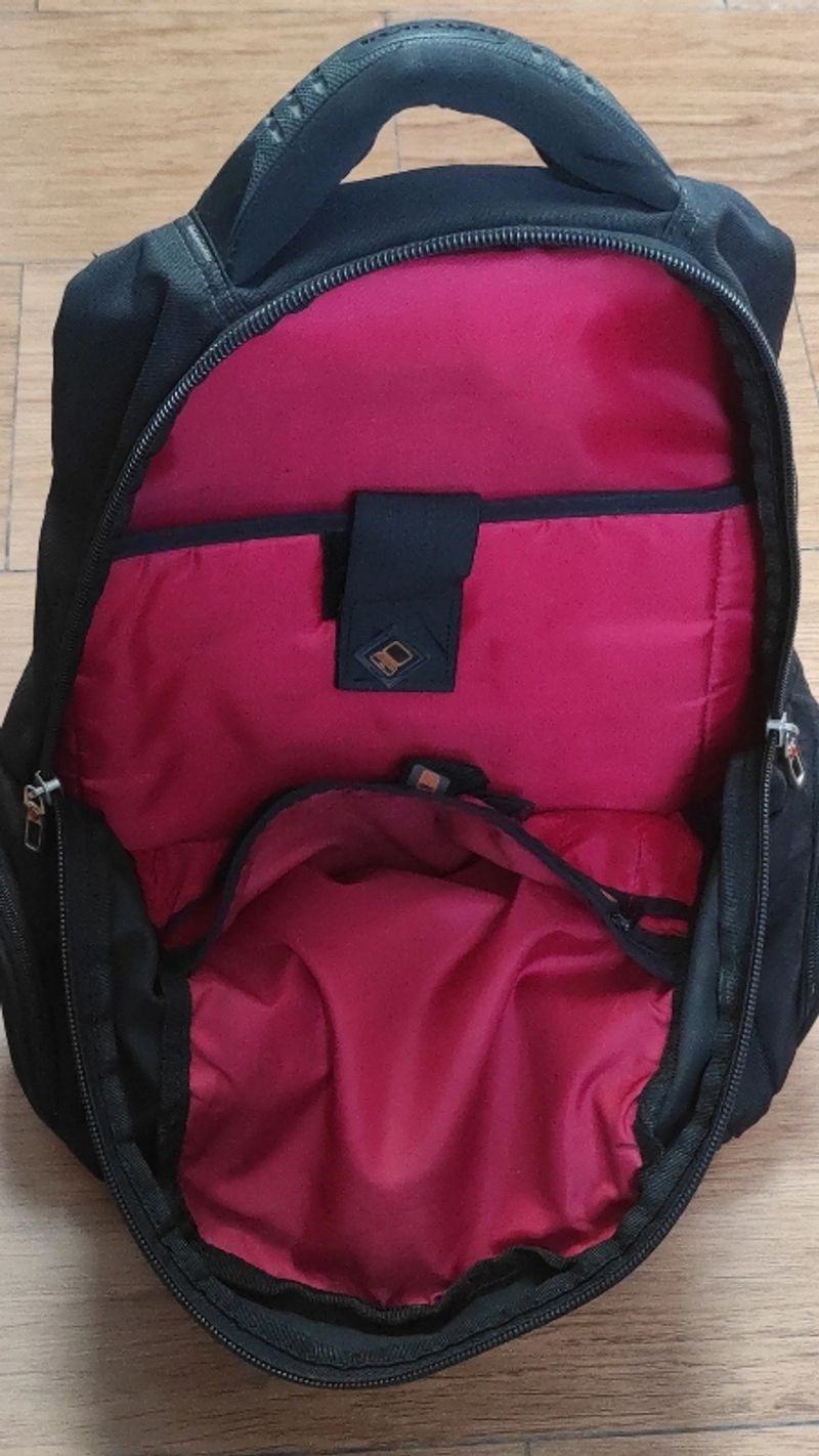 TRACKER Bag Packer Ransel (ada jas hujan dan tempat laptop), foto 2