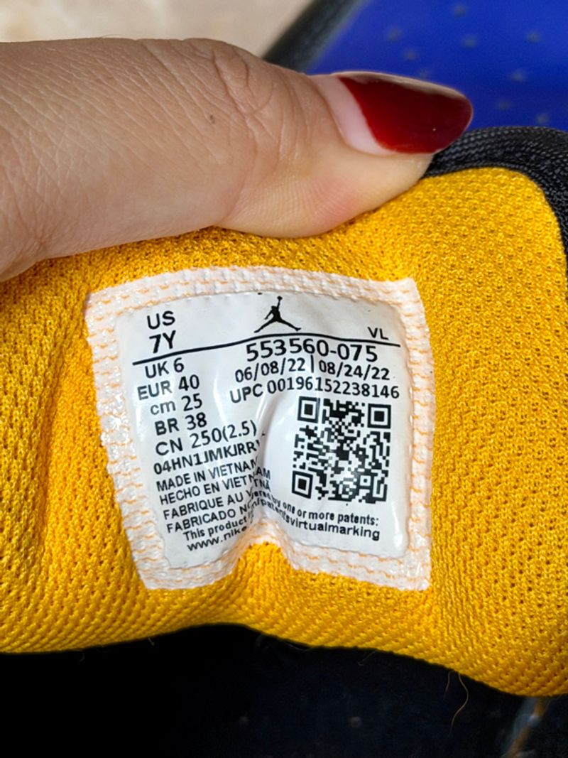 Air Jordan 1 Low Lakers GS, foto 4