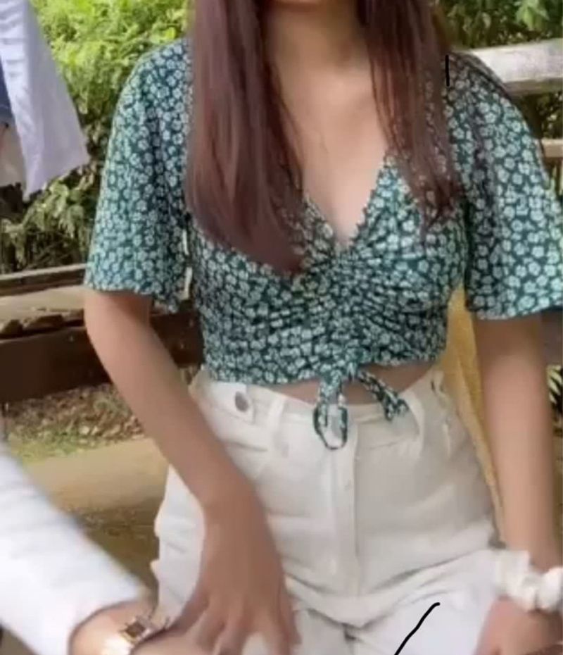 h&m dark green floral top, foto 3