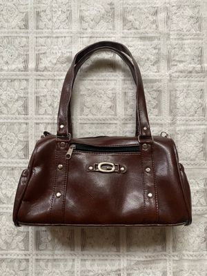 g stud shoulder/slingbag