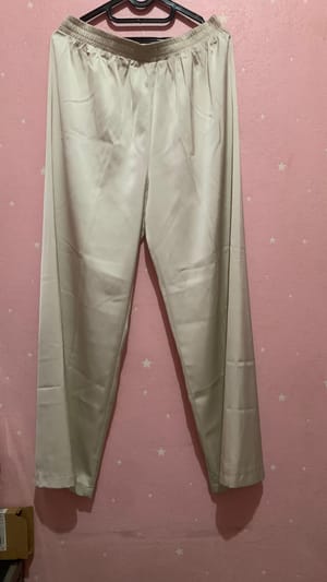 Minimalist Casual Flare pants Wanita cream