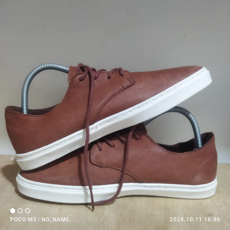 VANS Indie Minimalist Sneakers Pria brown, foto 2