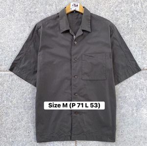Kemeja Uniqlo Jil Sader