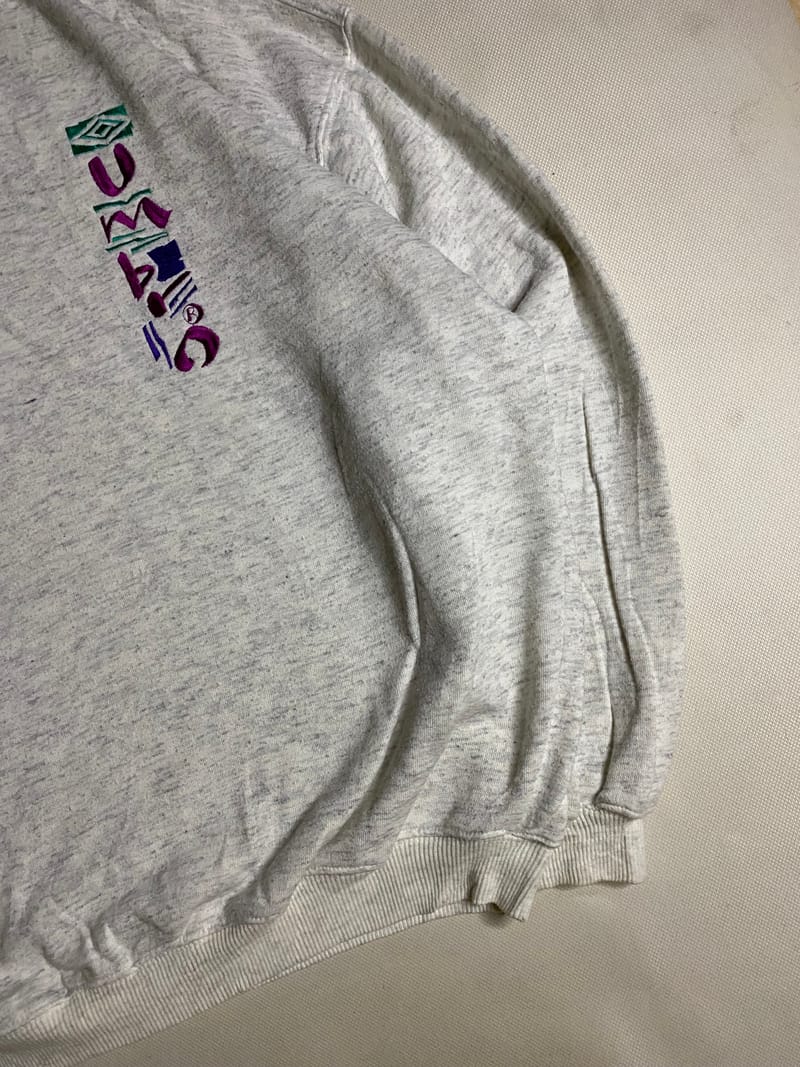 Umbro Vintage Sweatshirt Pria white, foto 3