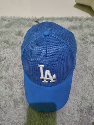 topi MLB LA