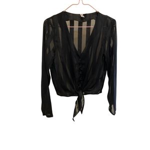 Black stripped outer