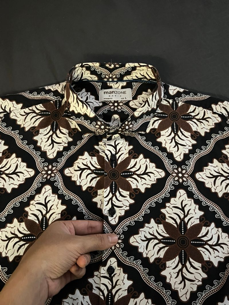 Kemeja Batik lengan pendek Manzone Basic, foto 4