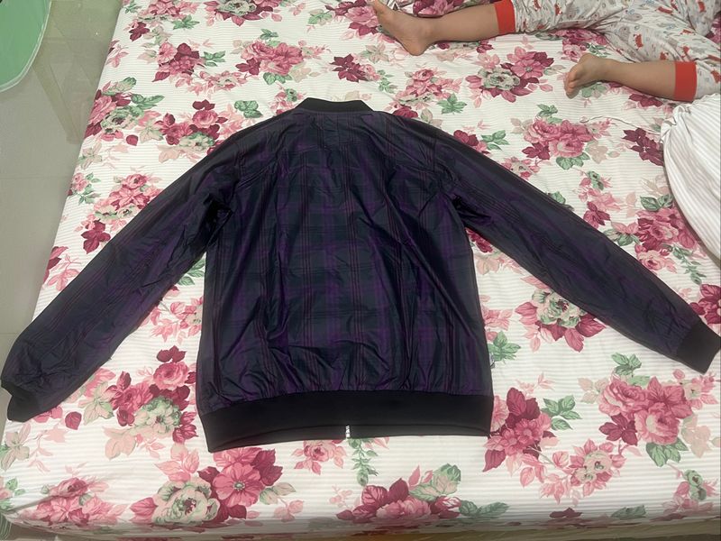 Jaket Adidas Waterproof Ungu Hitam, foto 3