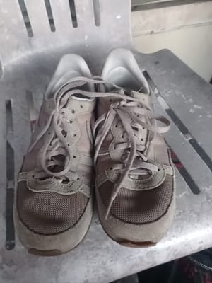 Nike Avant Garde Sneakers Pria green