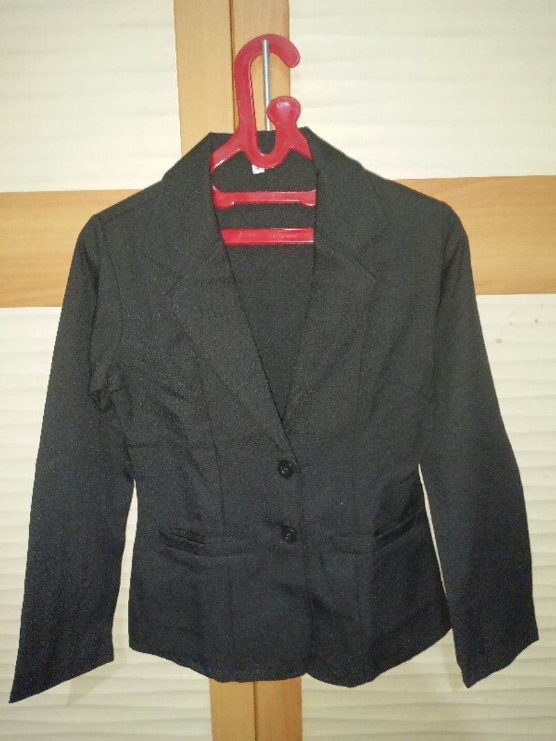 Blazer hitam wanita, foto 2