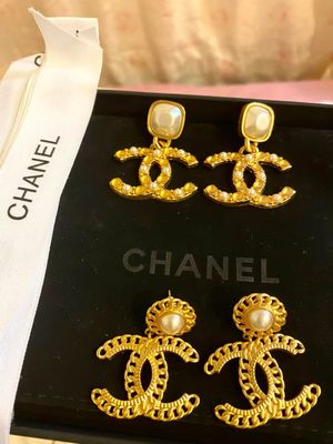 Anting chanel
