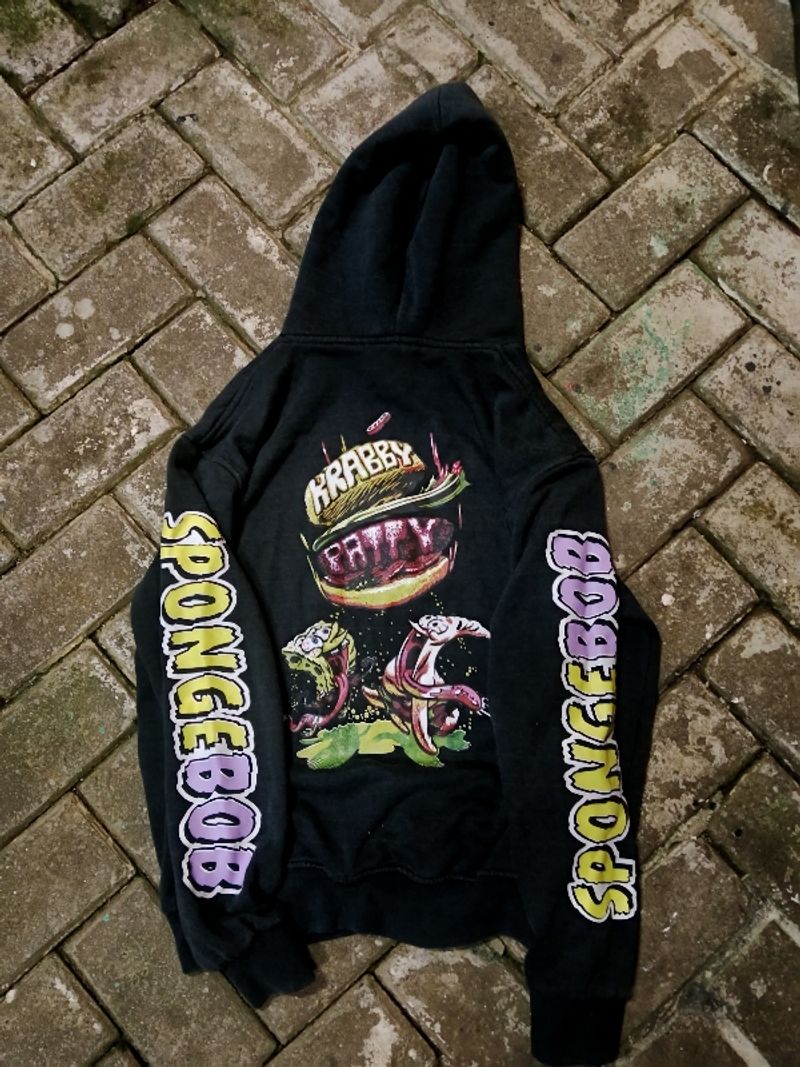 H&M Spongebob Krabby Patty Black, foto 2
