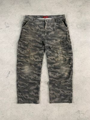 camouflage woodland distressed cargo pants by tai ting