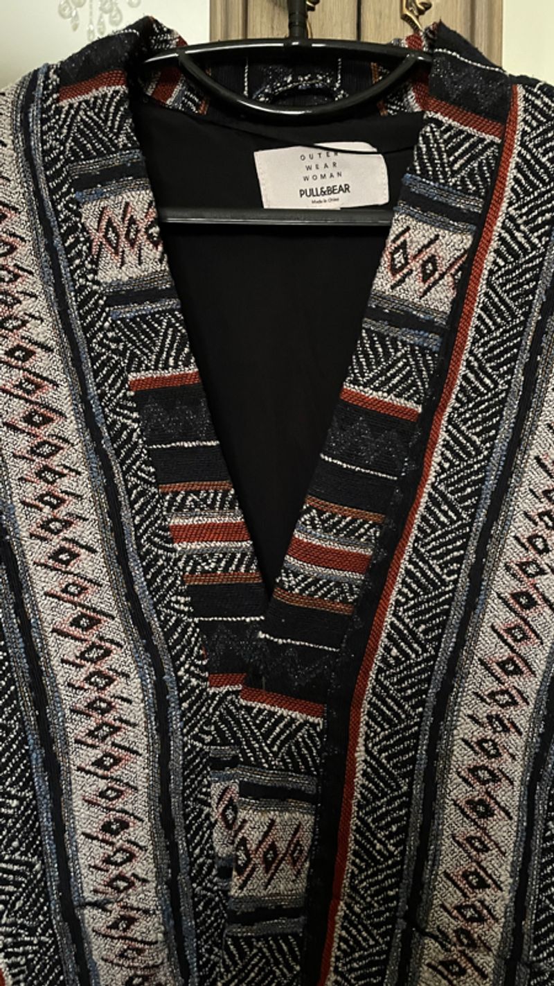Pull & Bear - Tribal Outer, foto 2