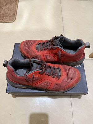 [PRELOVED]  EIGER Sepatu Gunung Ori 100% UK 42 – Dipakai 1x,