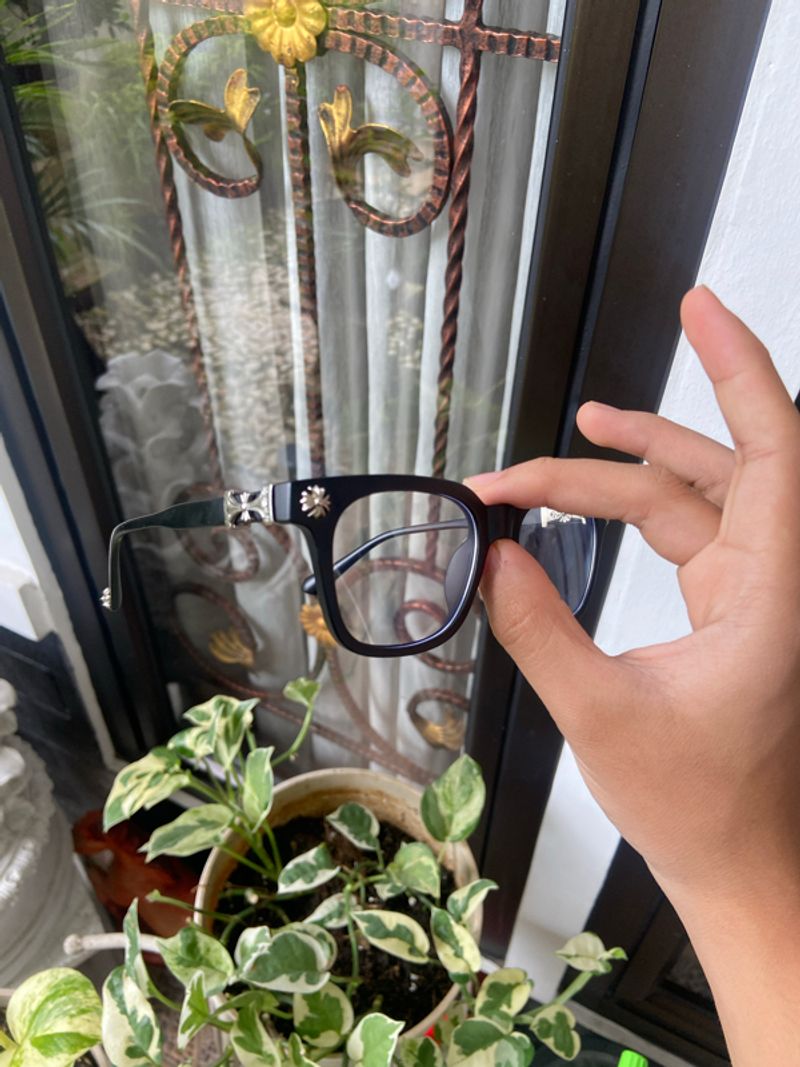 Kacamata Chrome Hearts Hitam, foto 4
