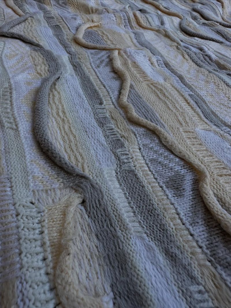 Look Cardigan Vintage 3D Patterned Knit Sweater, foto 4