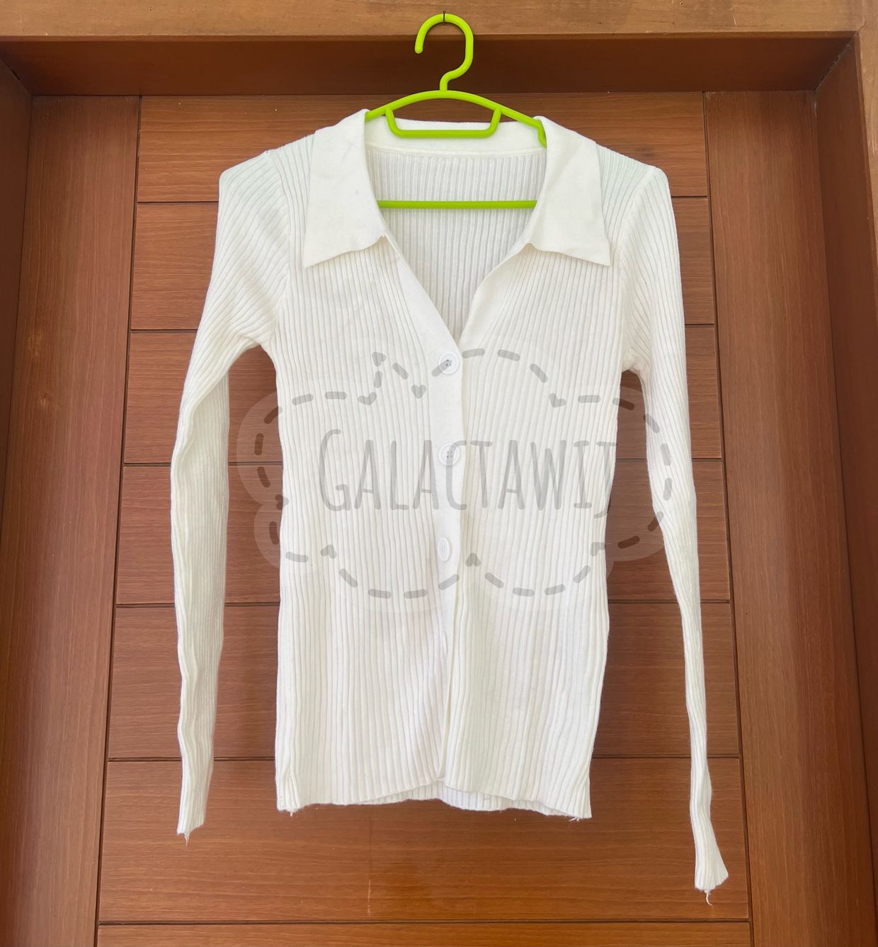 Blouse Wanita white