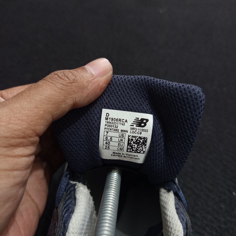 New balance 1906R eclipse navy silver, foto 5