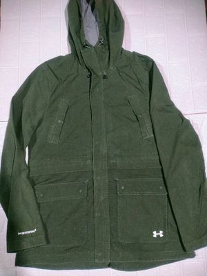 Under armour parka hijau army