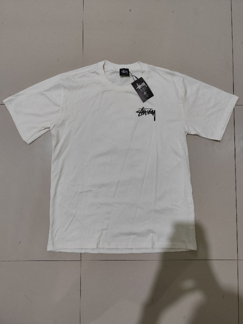 T-SHIRT STUSSY NEW, foto 2