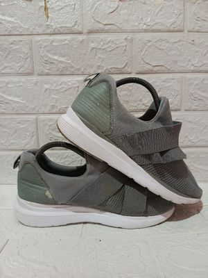 Prospecs Wonder Hill Edge Grey Slip on