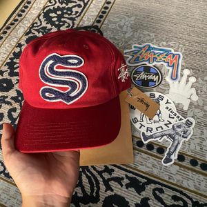 Stussy Mid Depth Gothic S Snapback