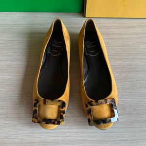 Roger vivier shoes size 35 1/2